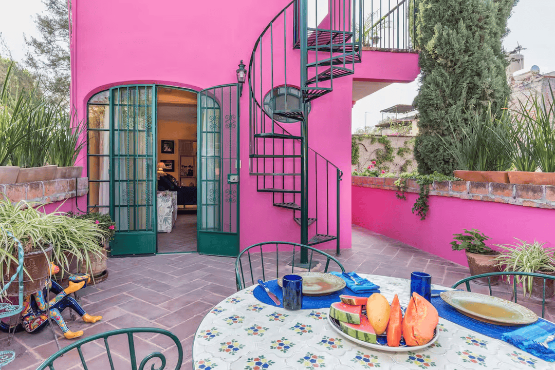 走向户外、奔赴世界杯、复刻达人同款……2026旅行趋势词条已更新