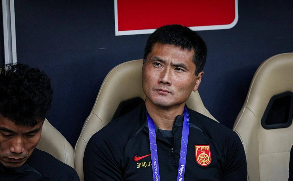 国足迎战FIFA系列赛 引发媒体热议：感谢国际足联助力，别再闭门造车