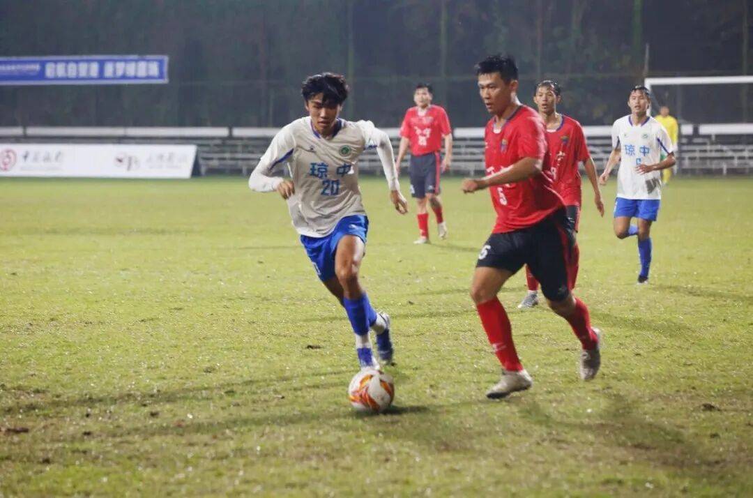 琼超足球赛本周末重燃战火! 淘汰赛多场强强对决将精彩上演→